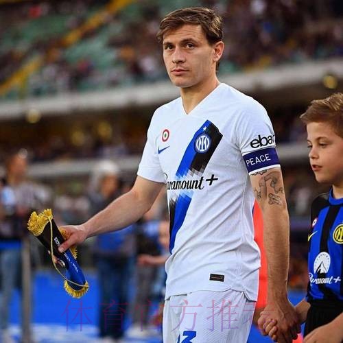 皇马有意引进巴雷拉接班克罗斯 准备报价8000万欧 皇马有意引进巴雷拉接班克罗斯 准备报价8000万欧