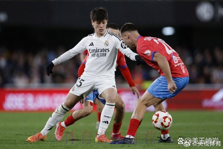 罗马诺:皇马热刺正在协商贝尔转会的最后细节 罗马诺:皇马热刺正在协商贝尔转会的最后细节