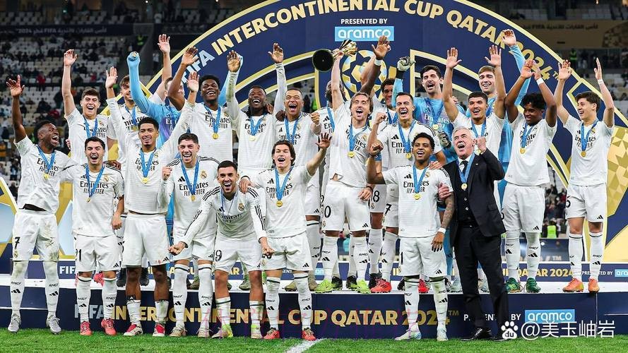 皇家馬德里 對 薩克達 皇家馬德里 對 薩克達